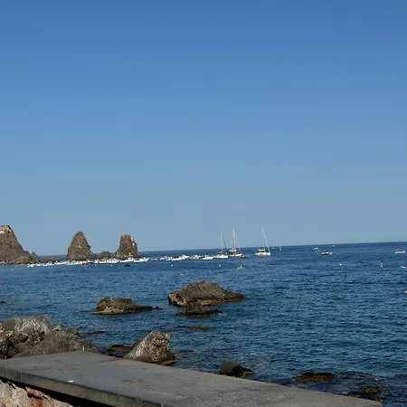 Almarea, A Un Passo Dal Mare Aci Castello